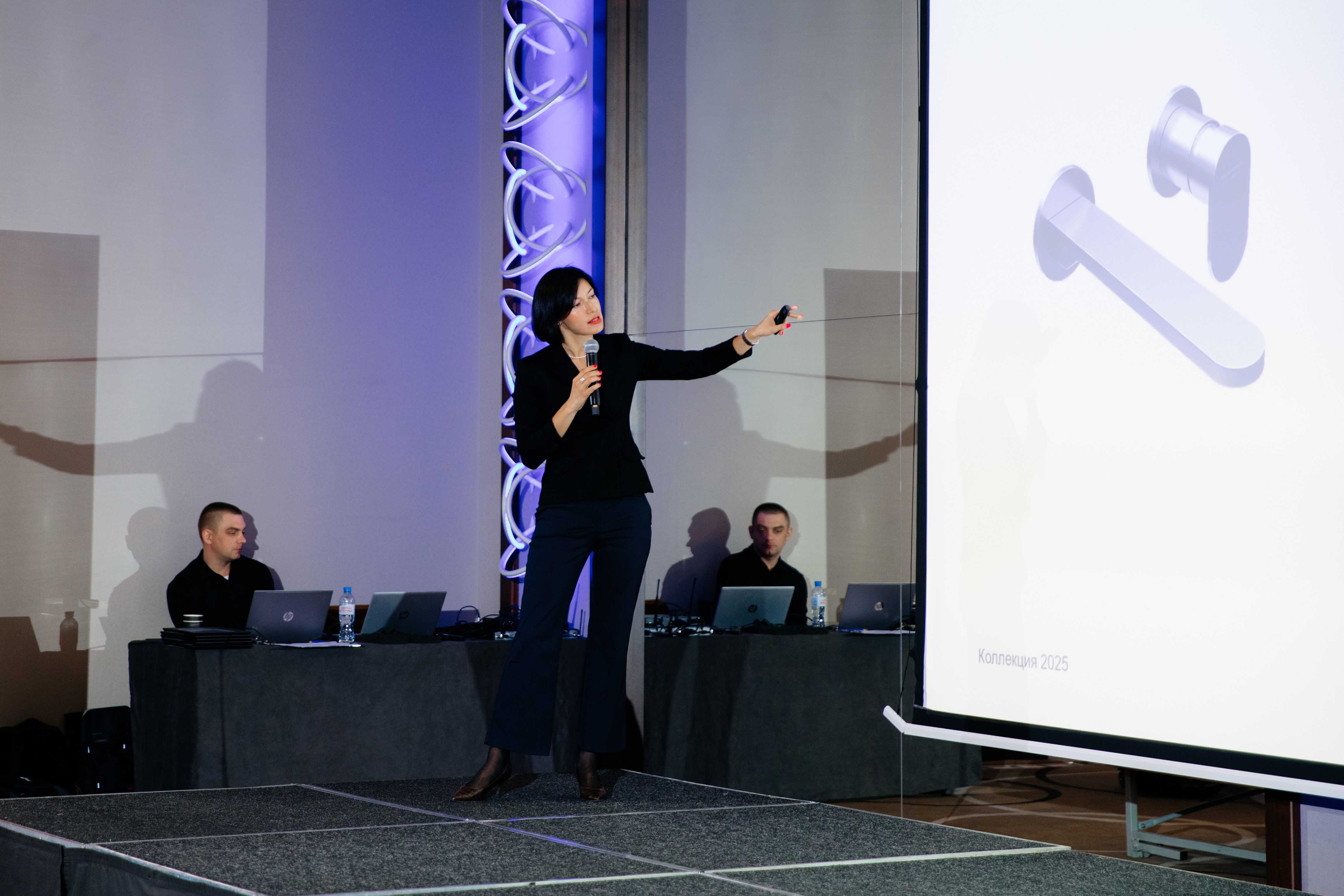 Карина Барева представляет новинки